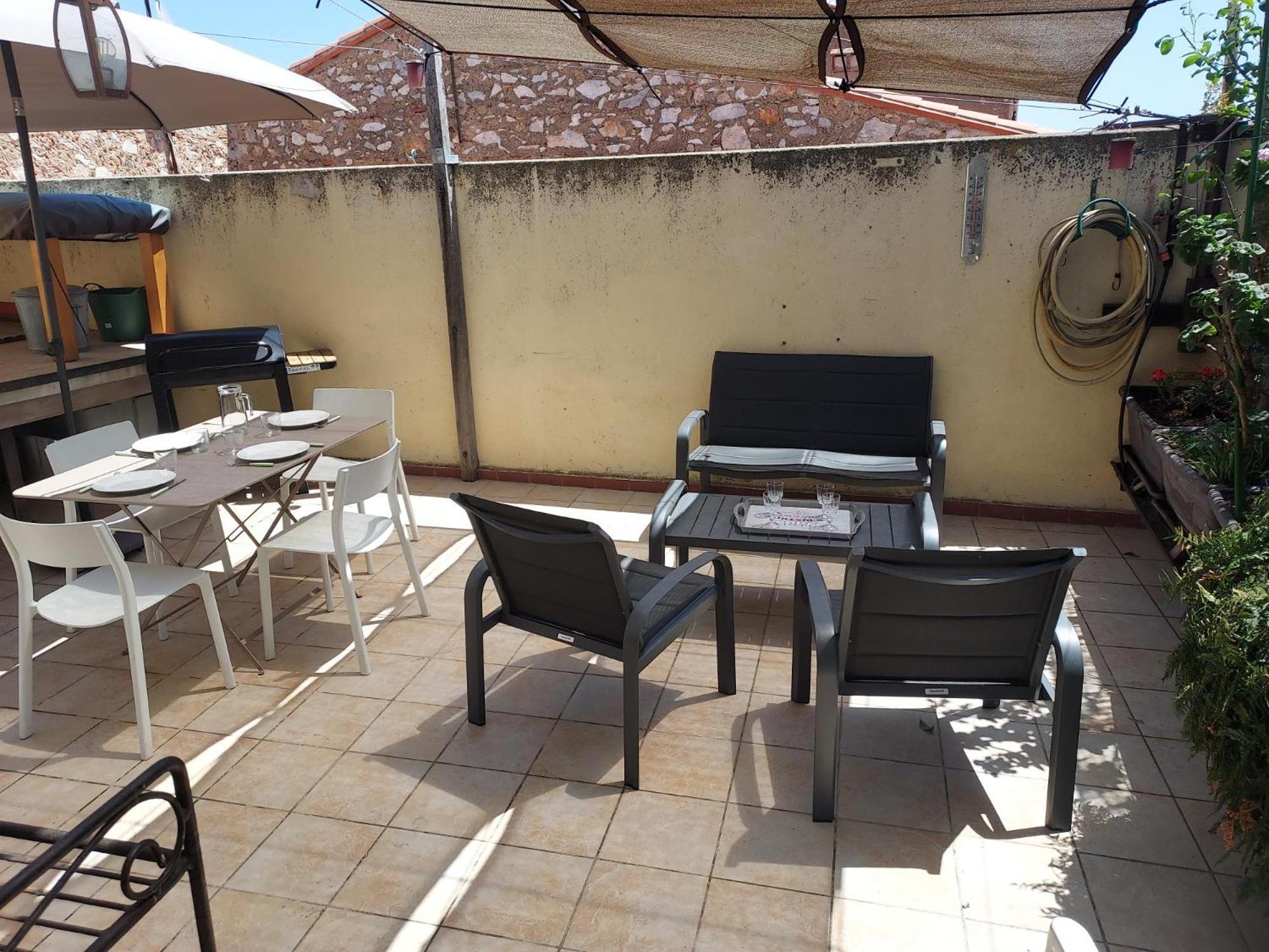 Albasud - Appartement Meuble Avec Terrasse - Salses Le Chateau 66 Eksteriør bilde